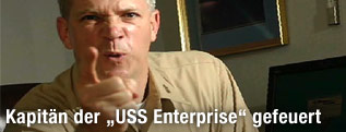 Videoszene mit U.S. Navy Captain Owen Honors