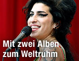 Amy Winehouse bei einem Auftritt