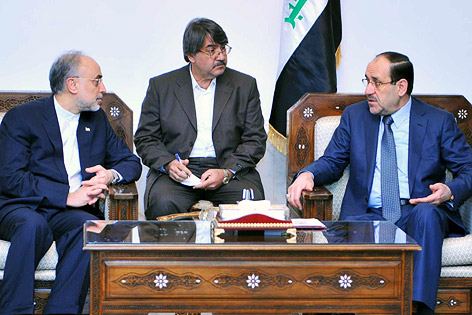 Irakische Premier Nuri Al-maliki mit Irans Außenminister Ali Akbar Salehy