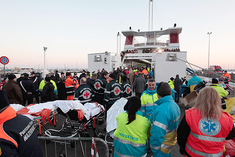 Rettungsmanschaft nach Schiffsunglück der "Costa Concordia"