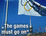 Olympia-Flagge auf Halbmast