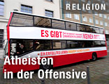 Deutsche Atheisten fuhren 2009 mit einem eigenen Doppeldeckerbus samt Botschaft durchs Land