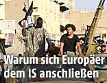 Jubelnde Kämpfer der Terrormiliz Islamischer Staat (IS)