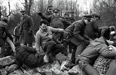 Umweltschützer besetzen 1984 die Hainburger Au