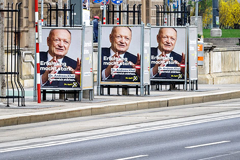 Wahlplakate von Andreas Khol