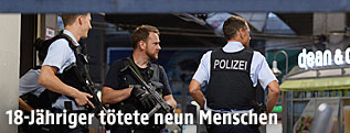 Polizisten am Tatort in München