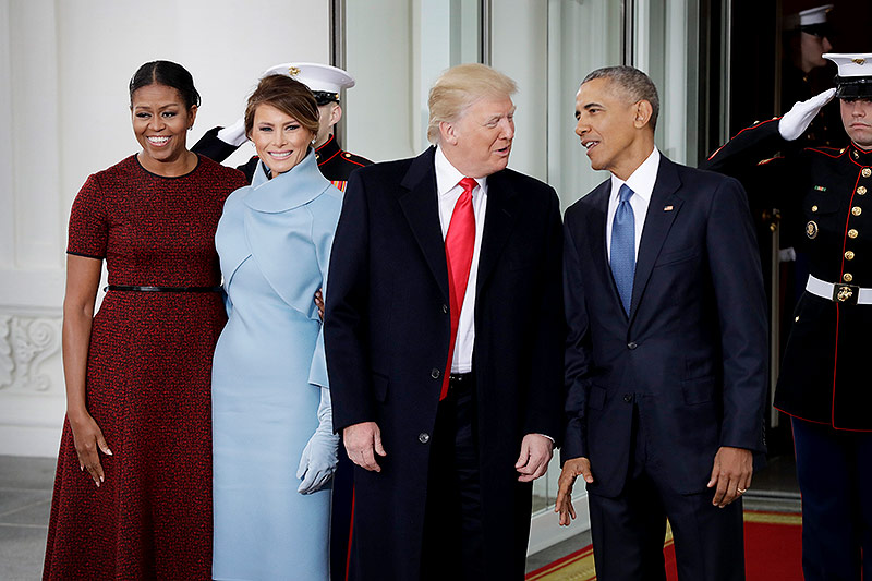 Michelle Obama, Melania Trump, Donald Trump und Barack Obama