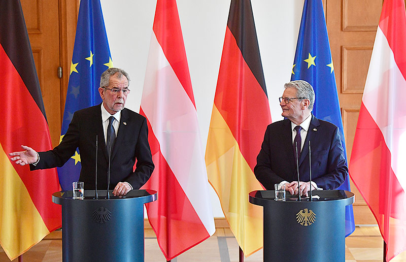 Bundespräsident Van der Bellen trifft Deutschlands Präsident Joachim Gauck in Berlin