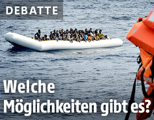 Flüchtlinge auf einem Schlauchboot