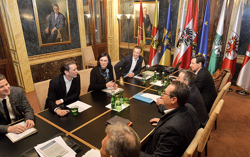 Koalitionsverhandlungen zwischen ÖVP und FPÖ, Treffen der Steuerungsgruppe